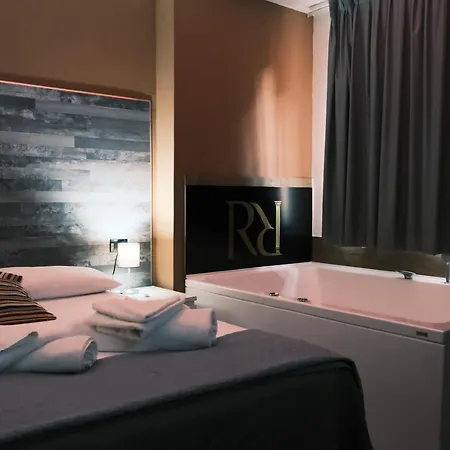 فندق مبيت وإفطار Royalty & 2*