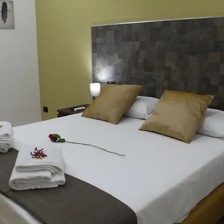 Royalty & Bed and breakfast Nápoles