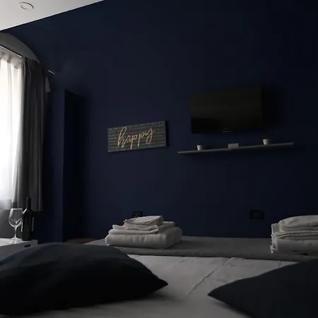 Royalty & Bed & Breakfast Naples