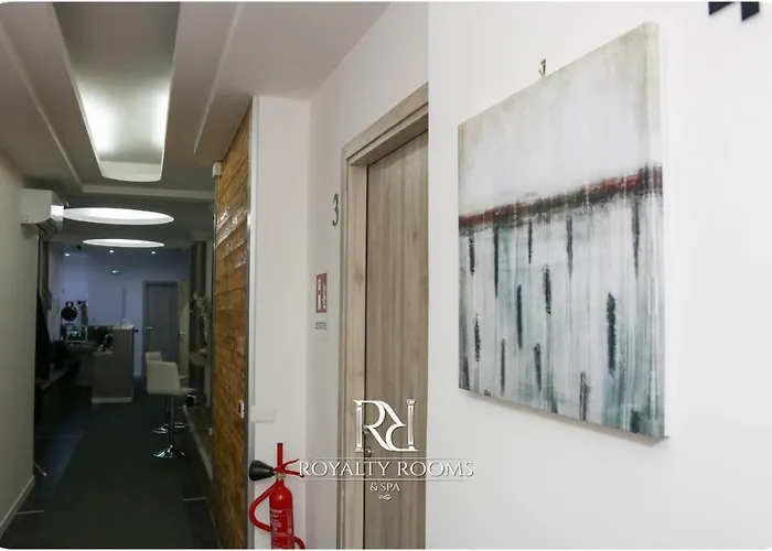 Royalty & Отель типа 