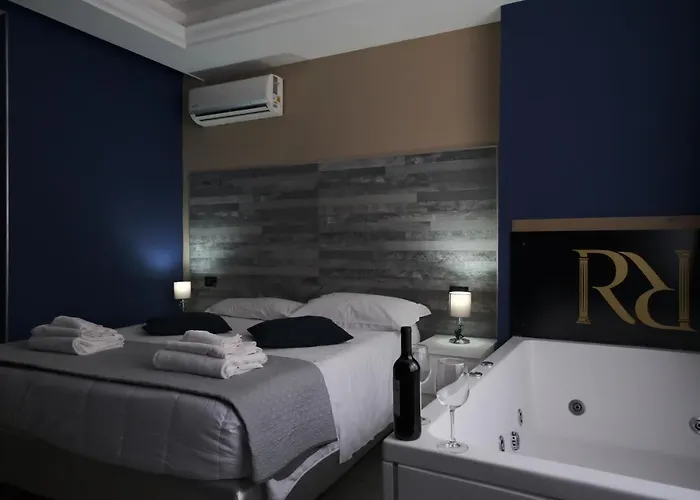 Royalty & Неаполь