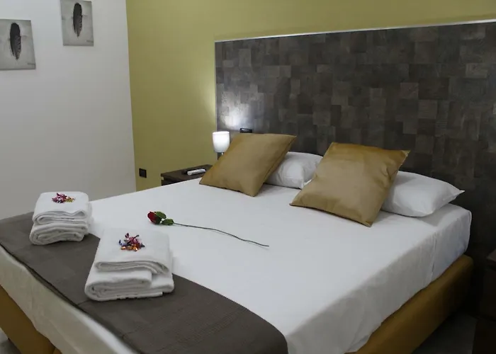 Royalty & Отель типа 