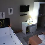 Royalty & Bed & Breakfast 3*